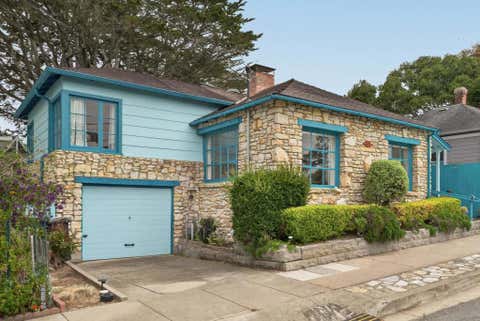 Photo of 315 Cypress Avenue, Pacific Grove, CA 93950 (MLS # ML82054931)