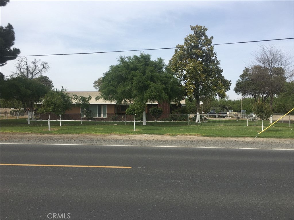 4032 W Inyo