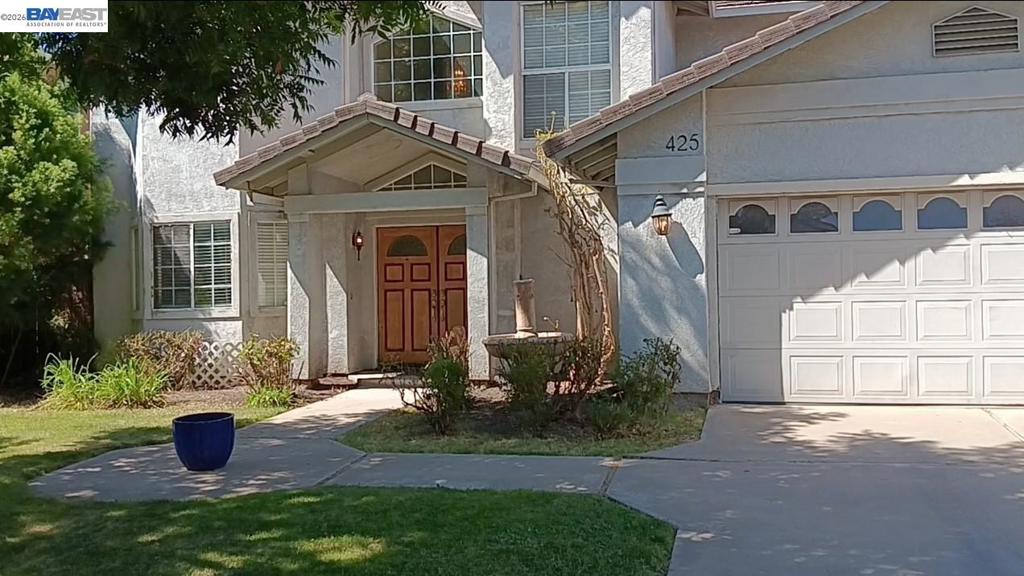425 Cecelio Way