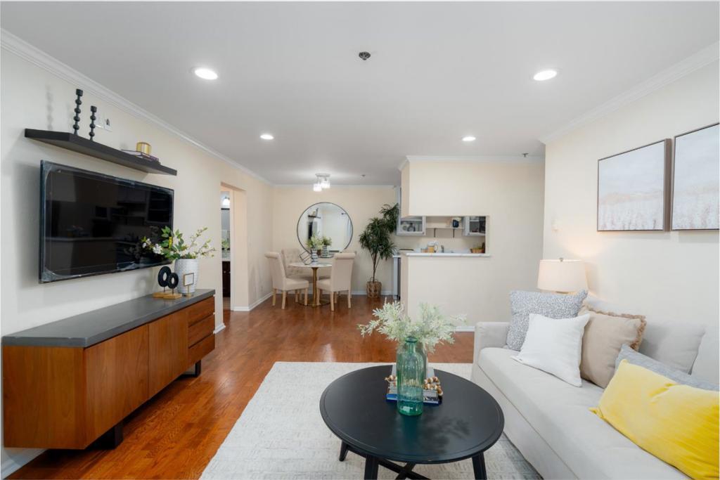 880 E Fremont Avenue 203
