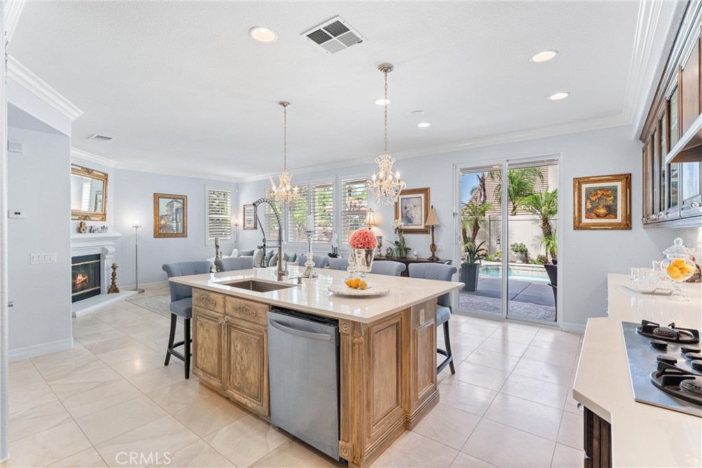 serrano heights - Residential
