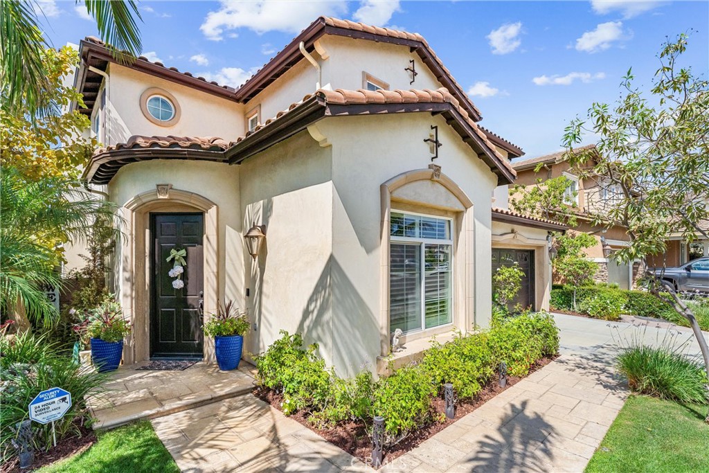 serrano heights - Residential