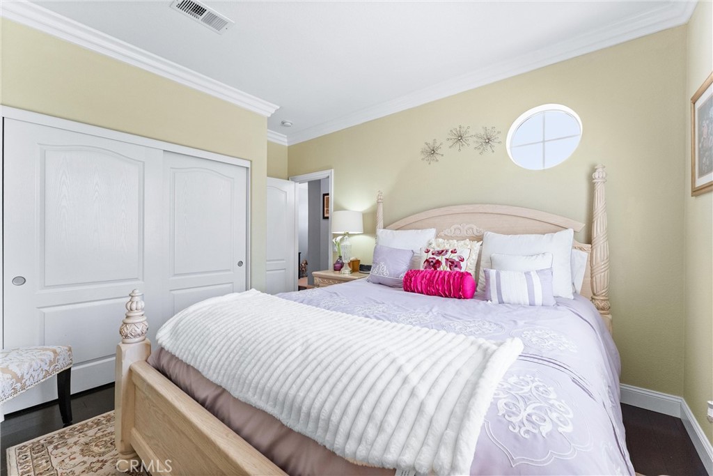 serrano heights - Residential
