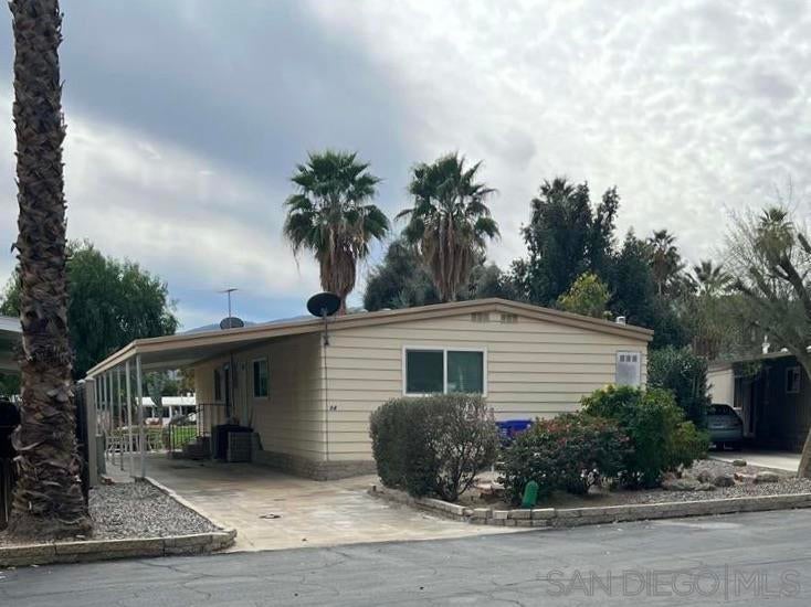 1010 Palm Canyon Dr 84