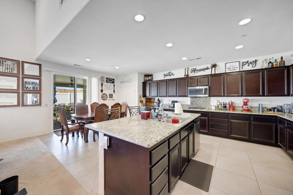 15795 Hammett Court