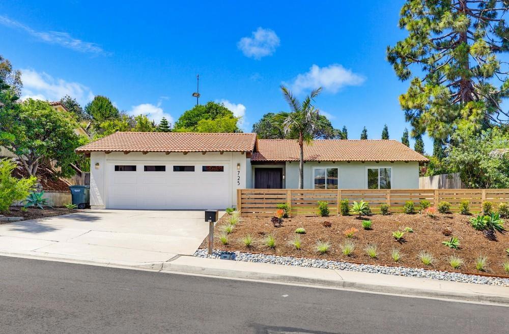 725 Santa Florencia