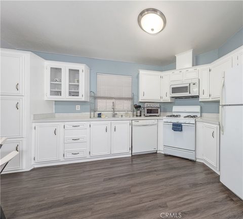 122 Hornbeam Fountain Valley CA 92708