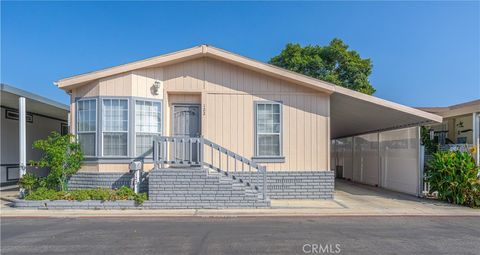 122 Hornbeam Fountain Valley CA 92708