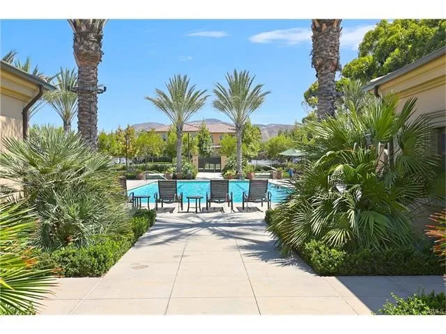 Irvine, California 92618, United States, 2 Bedrooms Bedrooms, ,2 BathroomsBathrooms,Residential,Active,219522