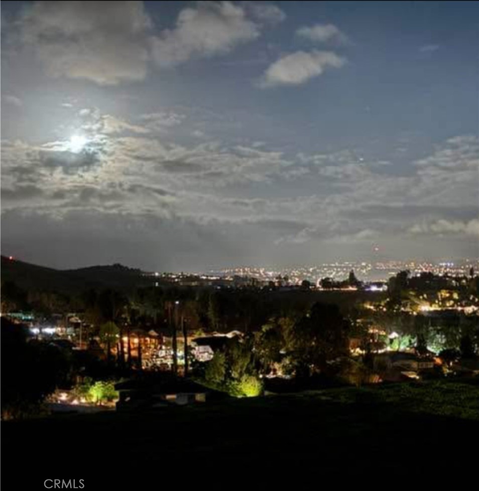 Beautiful private Guest House located on a hilltop estate (above the garage) on over 2 acres, in this fabulous, serene, private neighborhood in Yorba Linda with breathtaking panoramic views. 1 bedroom, 1 bathroom, approximately 800sf, with newer central A/C and heat, vaulted ceilings and hardwood floors, newer paint throughout, located on a private road/culdesac. Washer and dryer and refrigerator included for tenant's use, as well as use of single car garage with storage cabinets and 1 parking spot in the driveway. ALL UTILITIES INCLUDED (gas, electric, water, trash, wifi/internet, cable).
Owner prefers 1 occupant only. Non smoking and no pets. Electric car charging is not included in the rent/utilties.