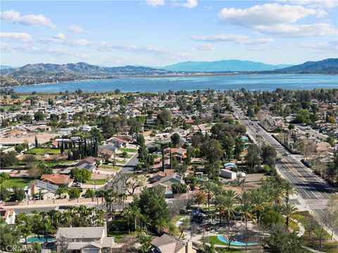 Photo of 32015 Bourges St, Lake Elsinore, CA 92530 (MLS # TR26046020)