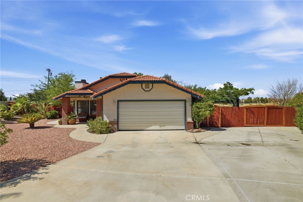 14016 Montecito