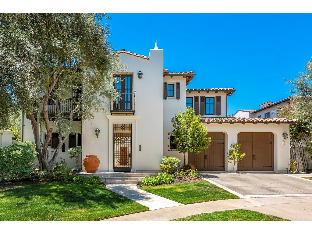 11 Greens Bluff