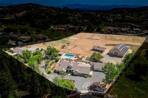 19315 Avenida Cordoba Murrieta CA 92562