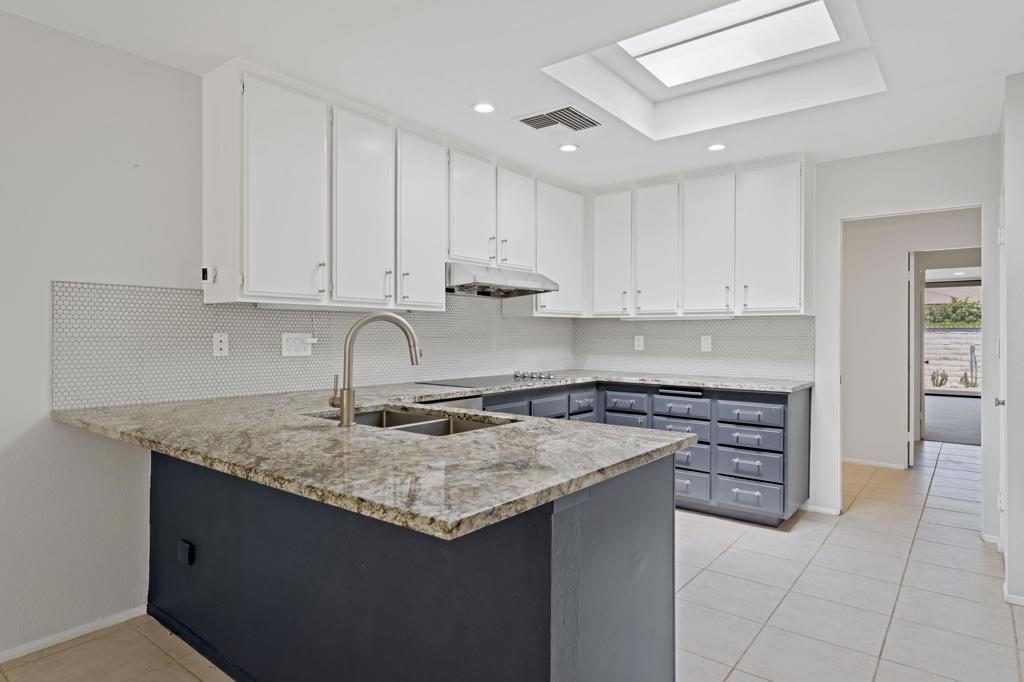 The Springs C.C. - Residential Lease