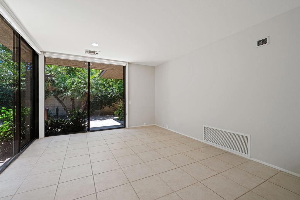 The Springs C.C. - Residential Lease