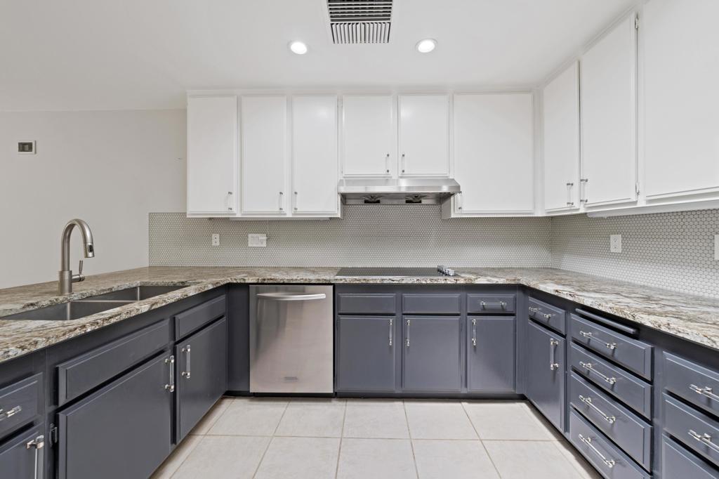 The Springs C.C. - Residential Lease