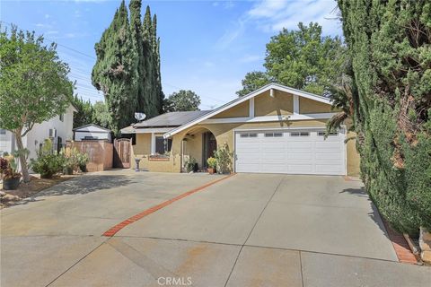 Photo of 18076 Tulsa Street, Granada Hills, CA 91344 (MLS # BB26085965)