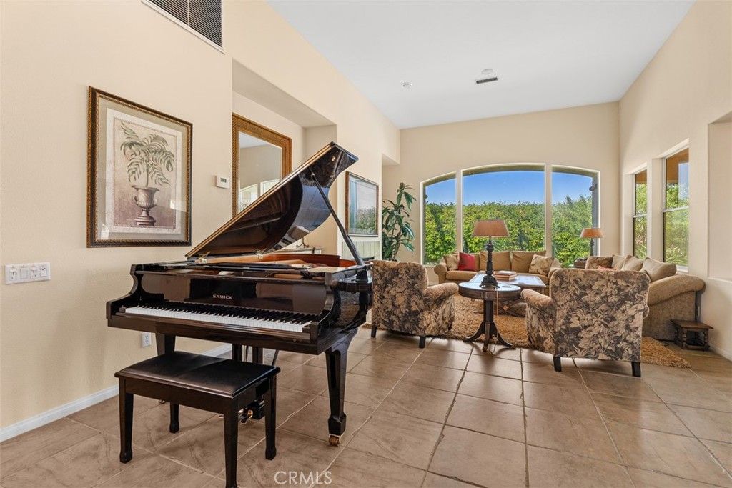 Photo of 1228 Verdugo Road, Palm Springs, CA 92262 (MLS # OC25079682)