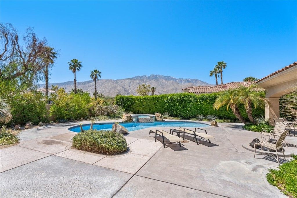 Photo of 1228 Verdugo Road, Palm Springs, CA 92262 (MLS # OC25079682)