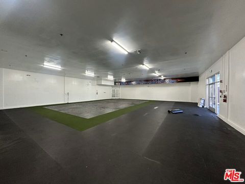 Photo of 523 E Rosecrans Avenue #523, Compton, CA 90221 (MLS # 26668381)