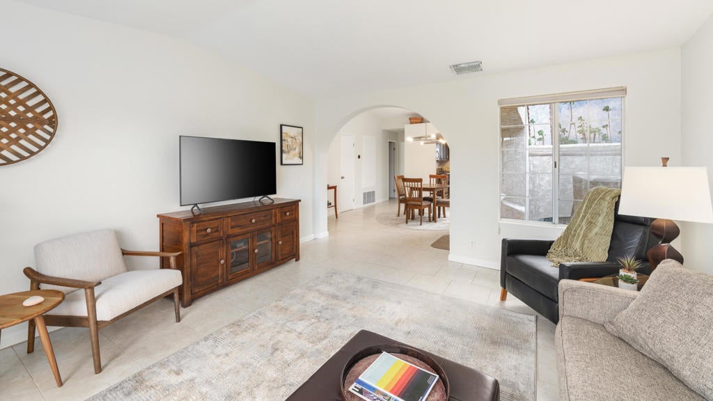 2701 E Mesquite Avenue Z134