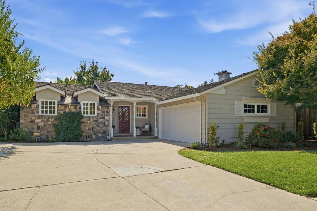 285 Carbonera Avenue