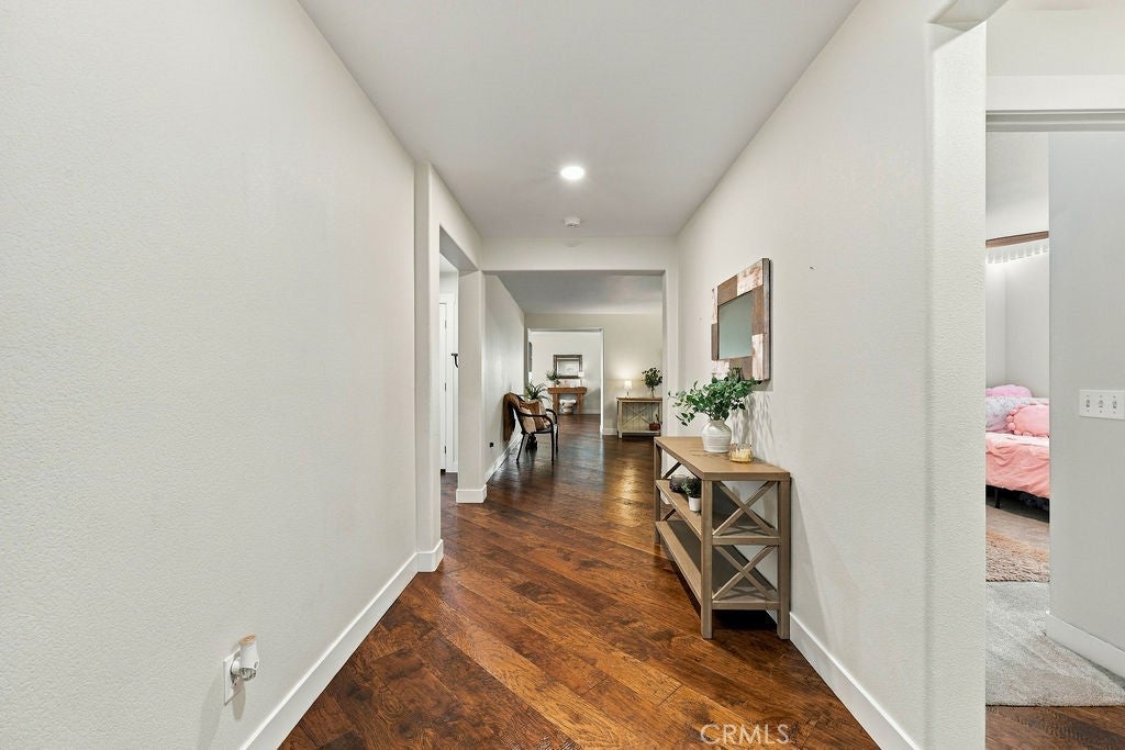 38462 Siamese Ln