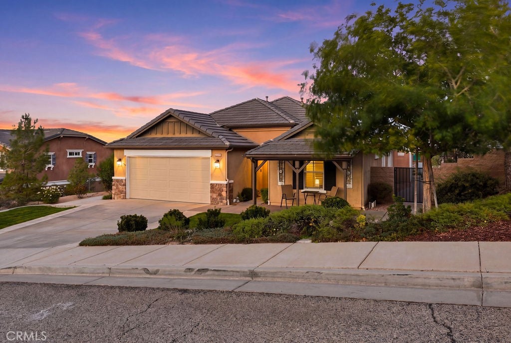 38462 Siamese Ln