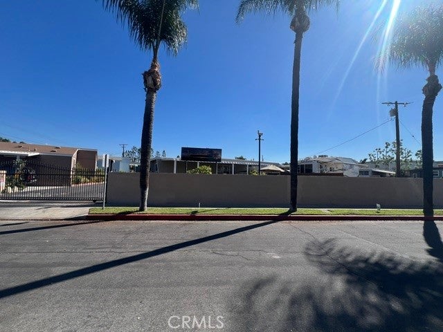 830 S AZUSA 5