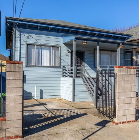 Photo of 1111 Campbell St St, Oakland, CA 94607 (MLS # 41121195)