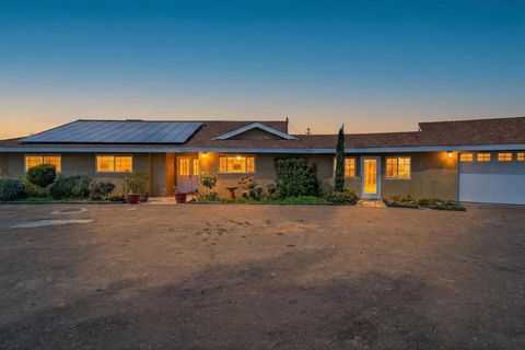 Photo of 58476 Joshua Lane, Yucca Valley, CA 92284 (MLS # 219144248DA)