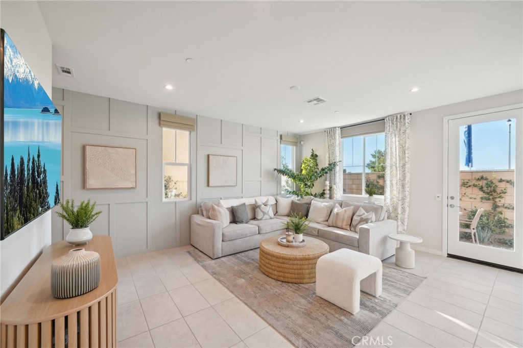 16074 Esparza Lane