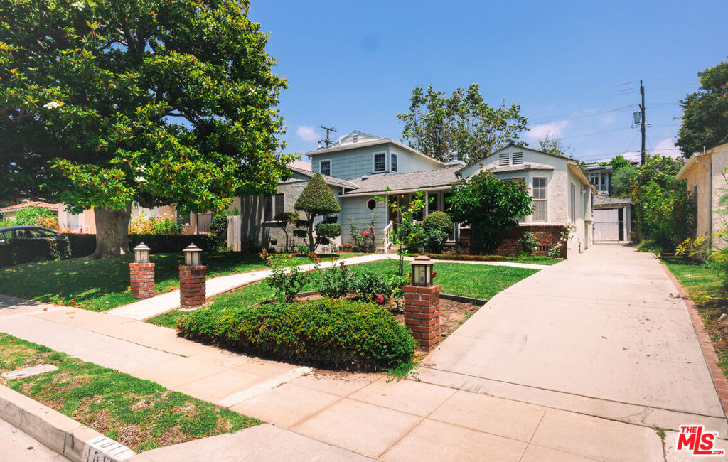 1011 Stanford Street