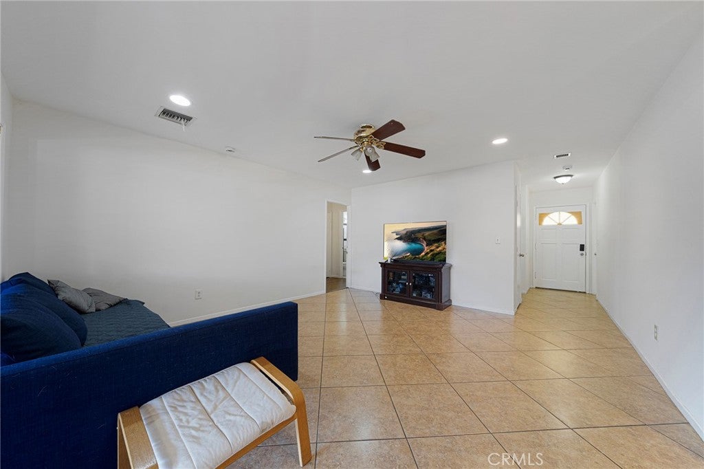 7938 Lindley