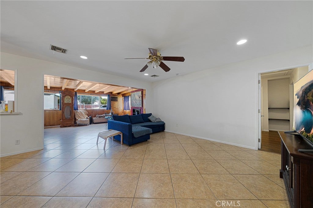 7938 Lindley