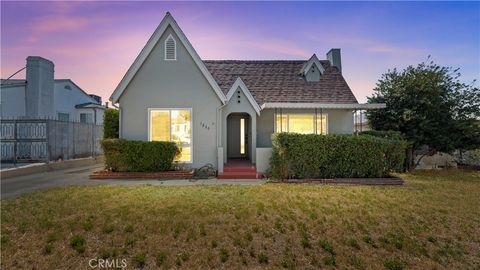 Photo of 1230 Spazier Avenue, Glendale, CA 91201 (MLS # CV26108826)