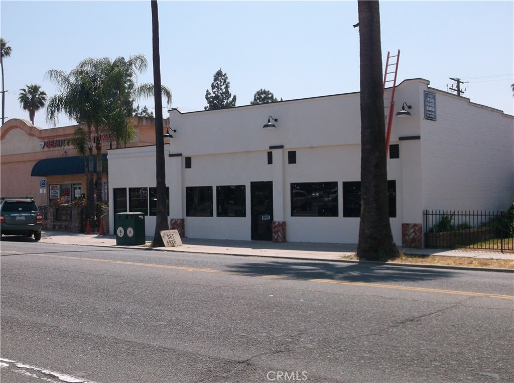 819 821 Orange Street