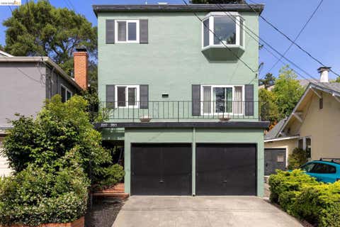 Photo of 3957 Canon Ave AVE, Oakland, CA 94602 (MLS # 41137786)