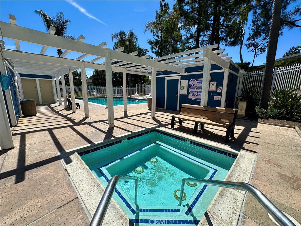 Lake Summit (LKSM) - Residential