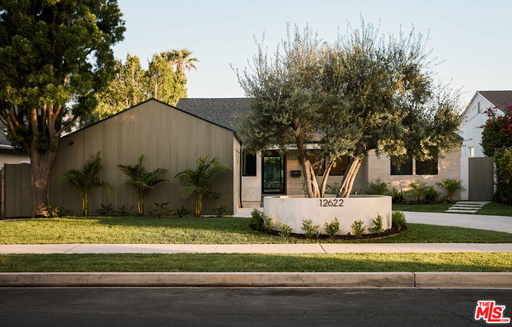12622 Sarah Street