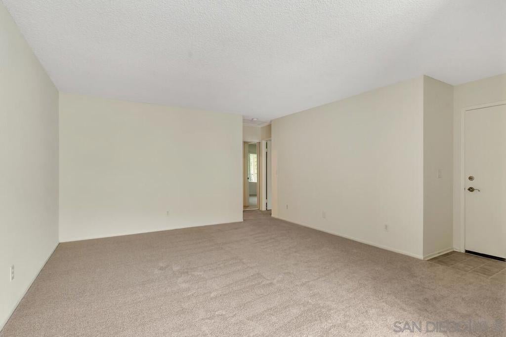 10805 Camino Ruiz 36