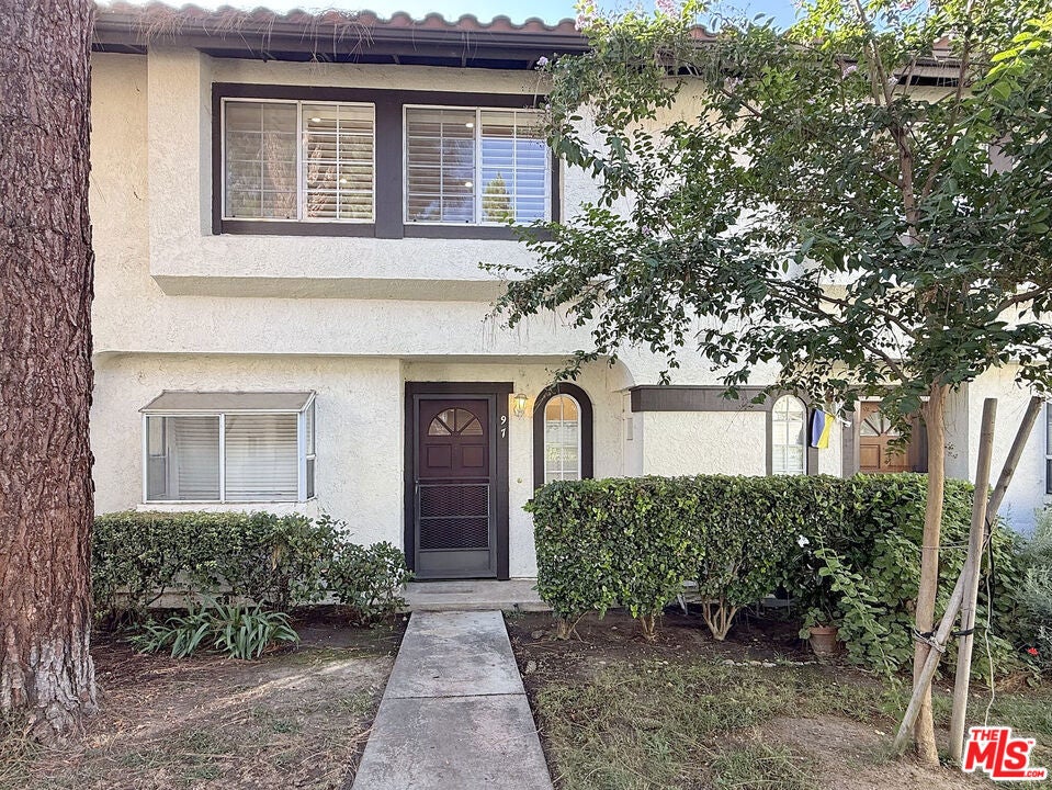 5542 Las Virgenes Road 97