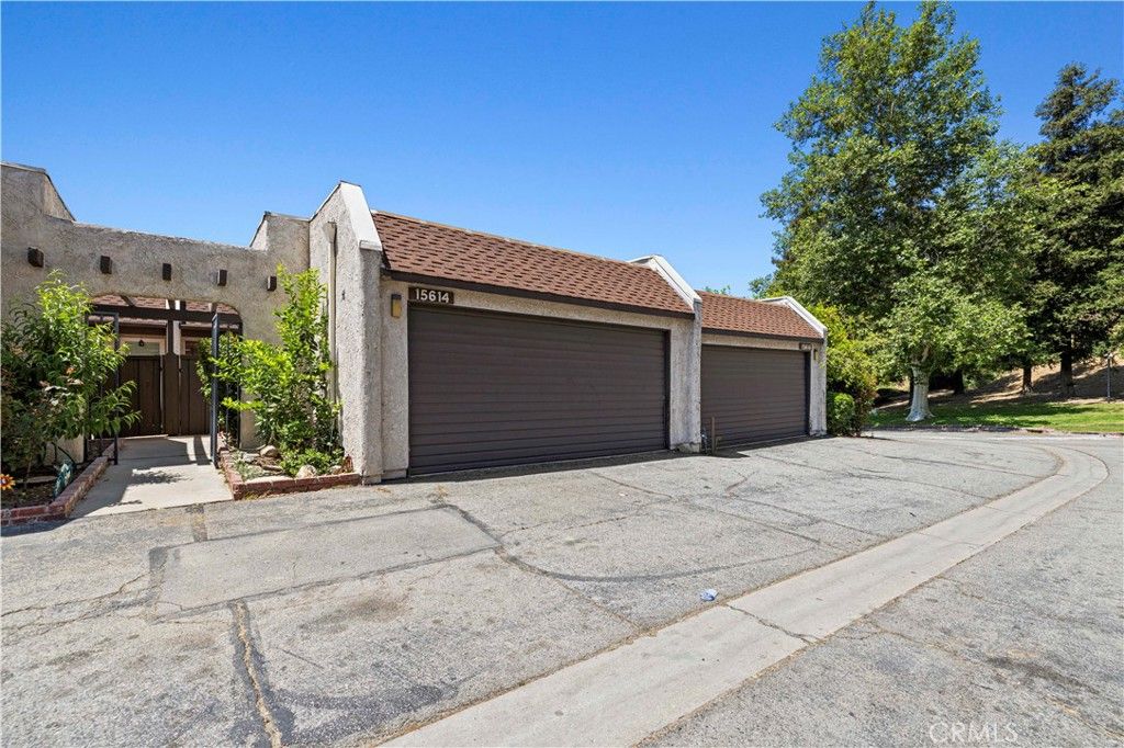 Photo of 15614 Crestview Lane #63, Granada Hills, CA 91344 (MLS # SR25137437)