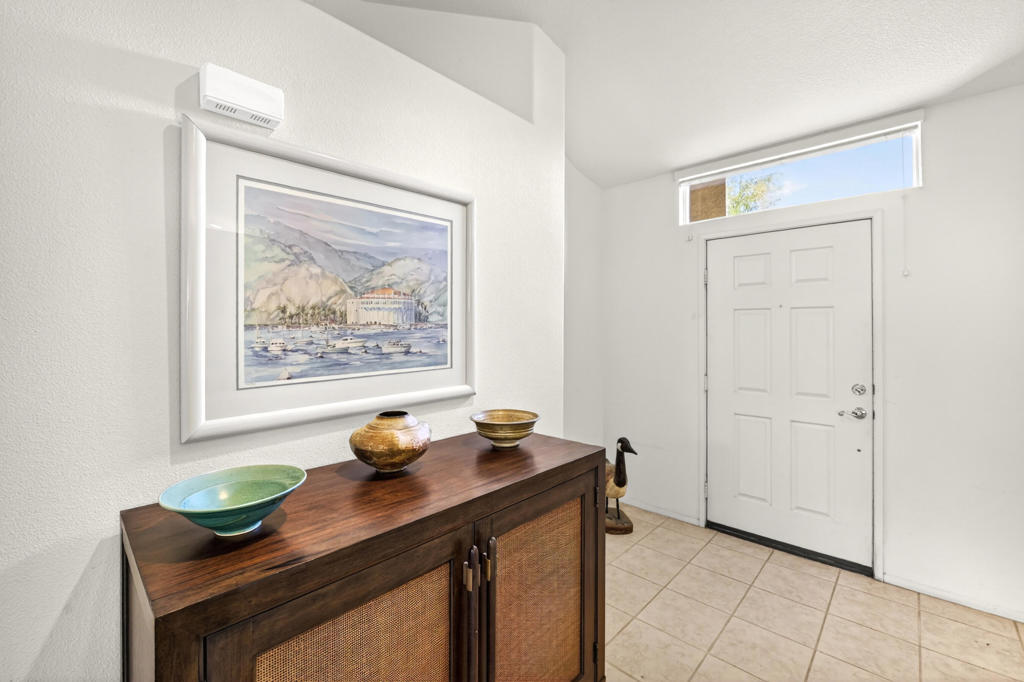 81064 La Reina Circle