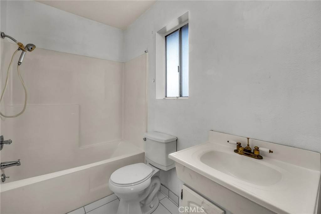Wrigley Area (WR) - Residential