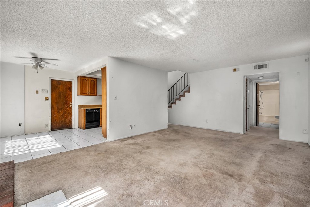 Wrigley Area (WR) - Residential