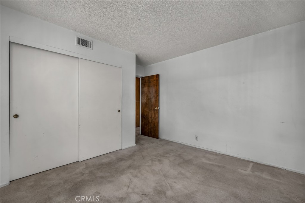 Wrigley Area (WR) - Residential