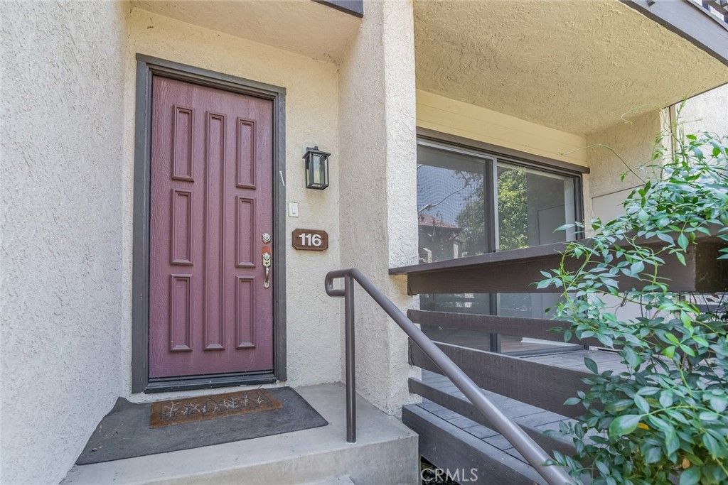 Photo of 5711 Owensmouth Avenue #116, Woodland Hills, CA 91367 (MLS # SR25103514)