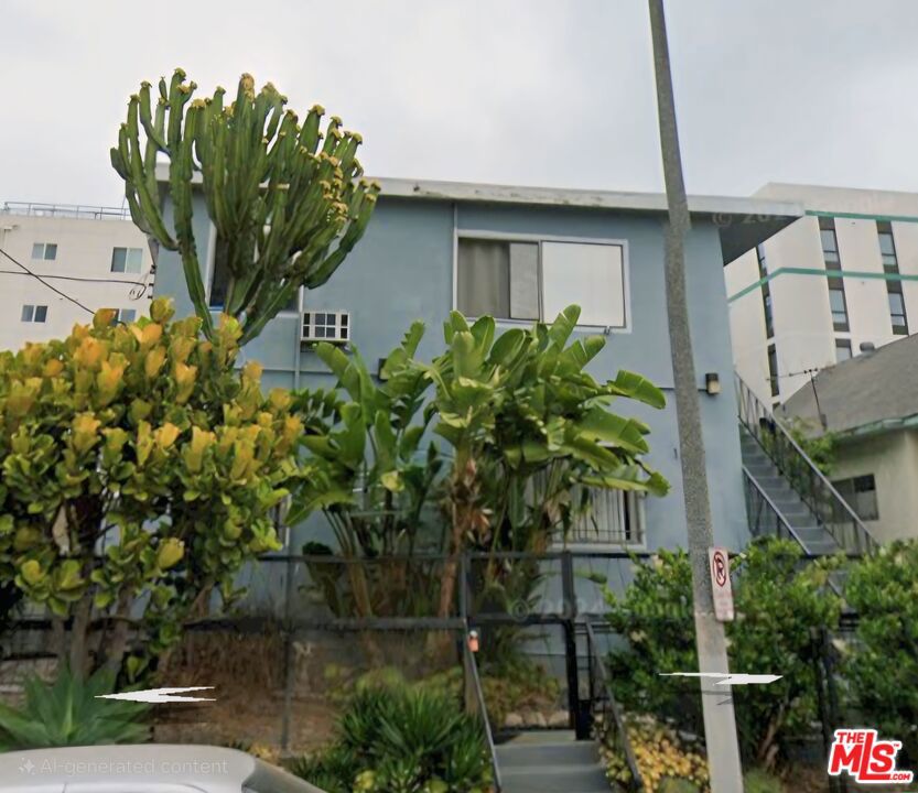 This well-maintained one-bedroom, one-bath unit gets plenty of sunlight. It includes one assigned carport parking spot and is conveniently located in the heart of Koreatown. Water is included in the rent. Many restaurants, banks, cafes, and markets are within walking distance.
